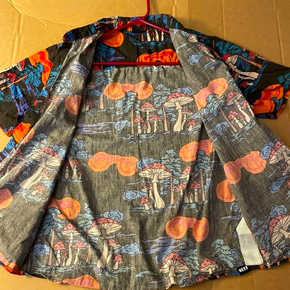 Mushroom collar short sleeve - Picture 2 of 3